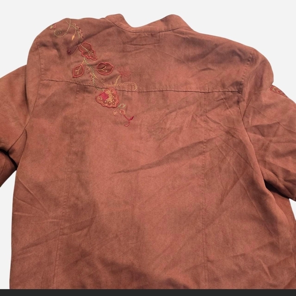 Embroidered Button-Up Jacket - Picture 2 of 3